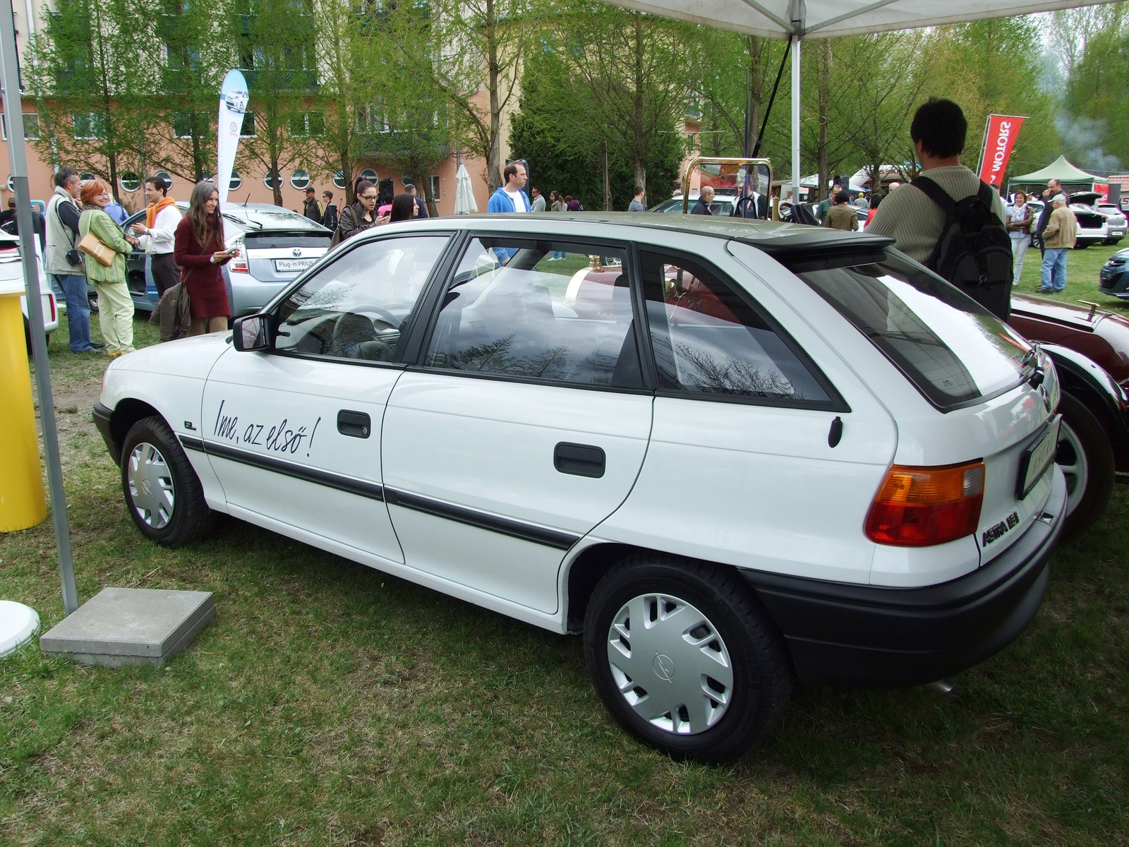 Opel Astra első a