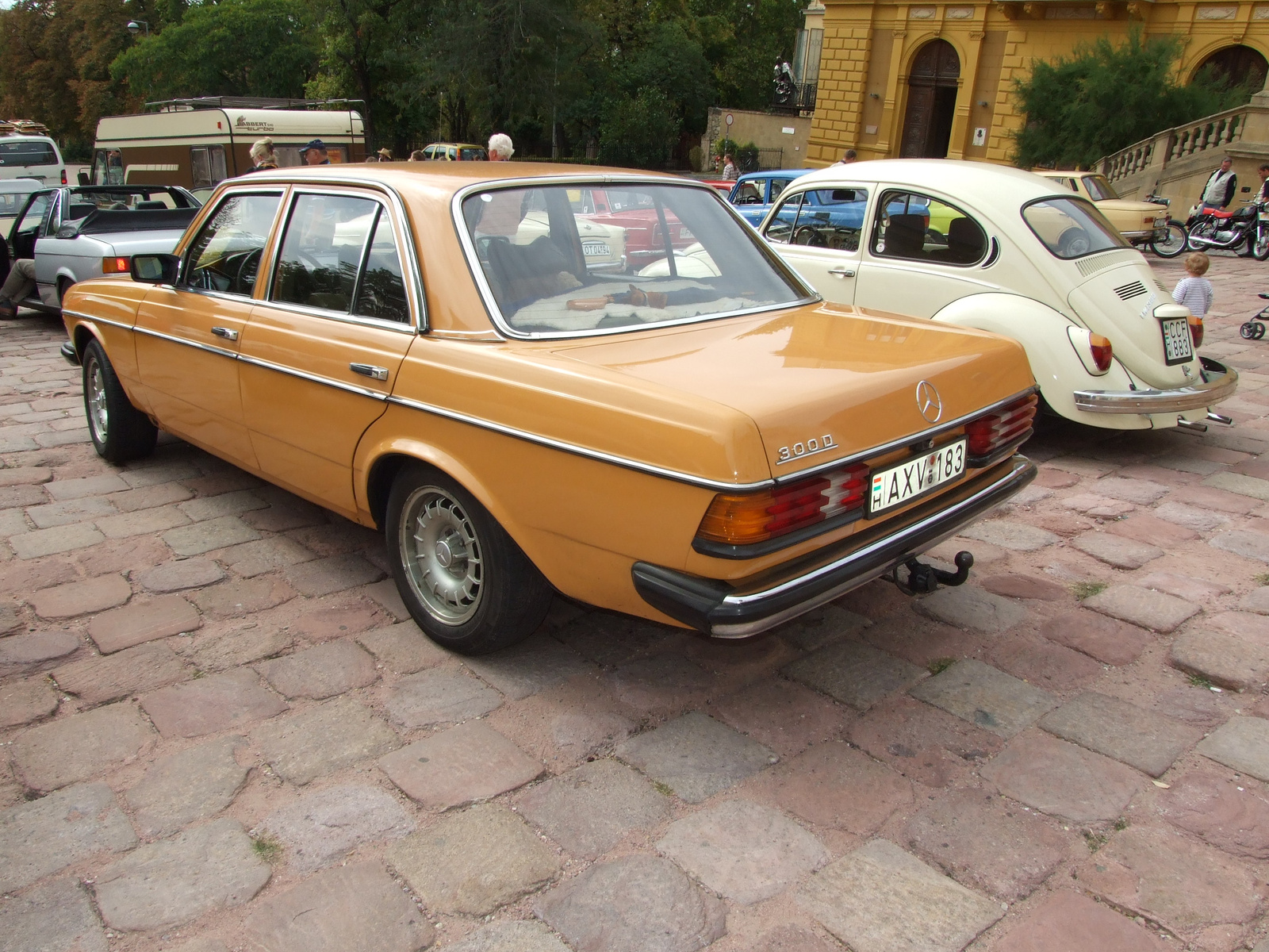 Mercedes 300D b