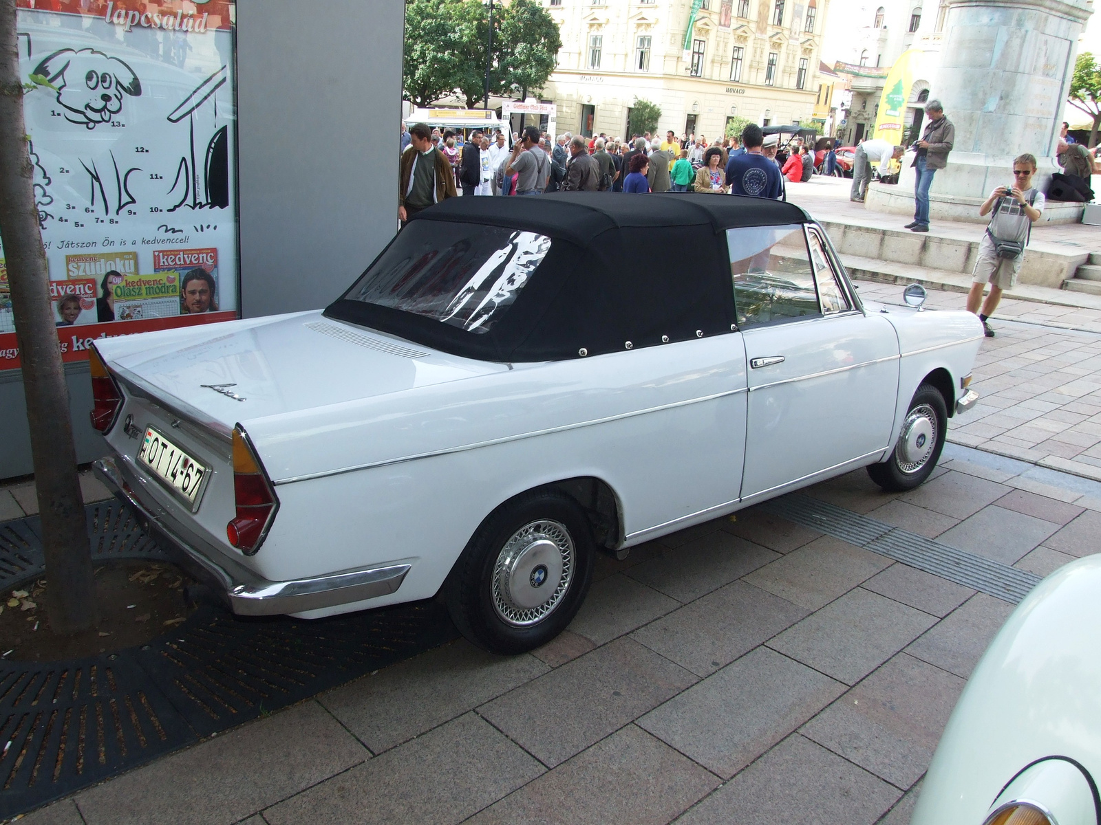 BMW 700 1b