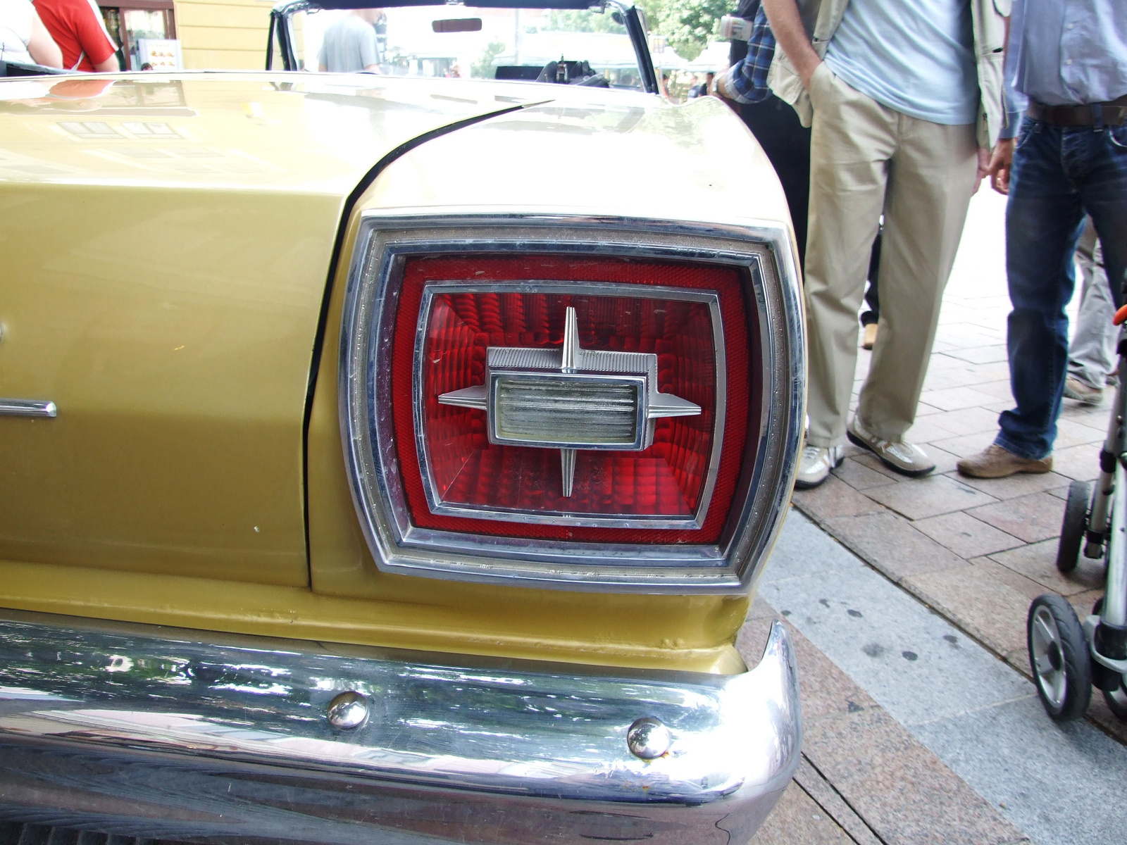 Ford Galaxie g