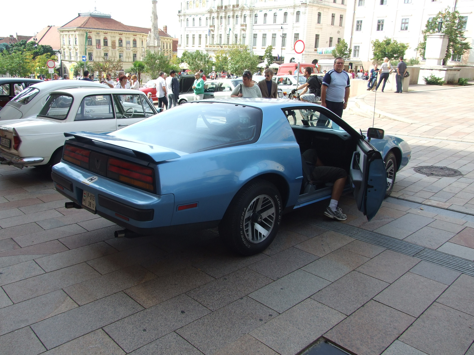 Pontiac Firebird e