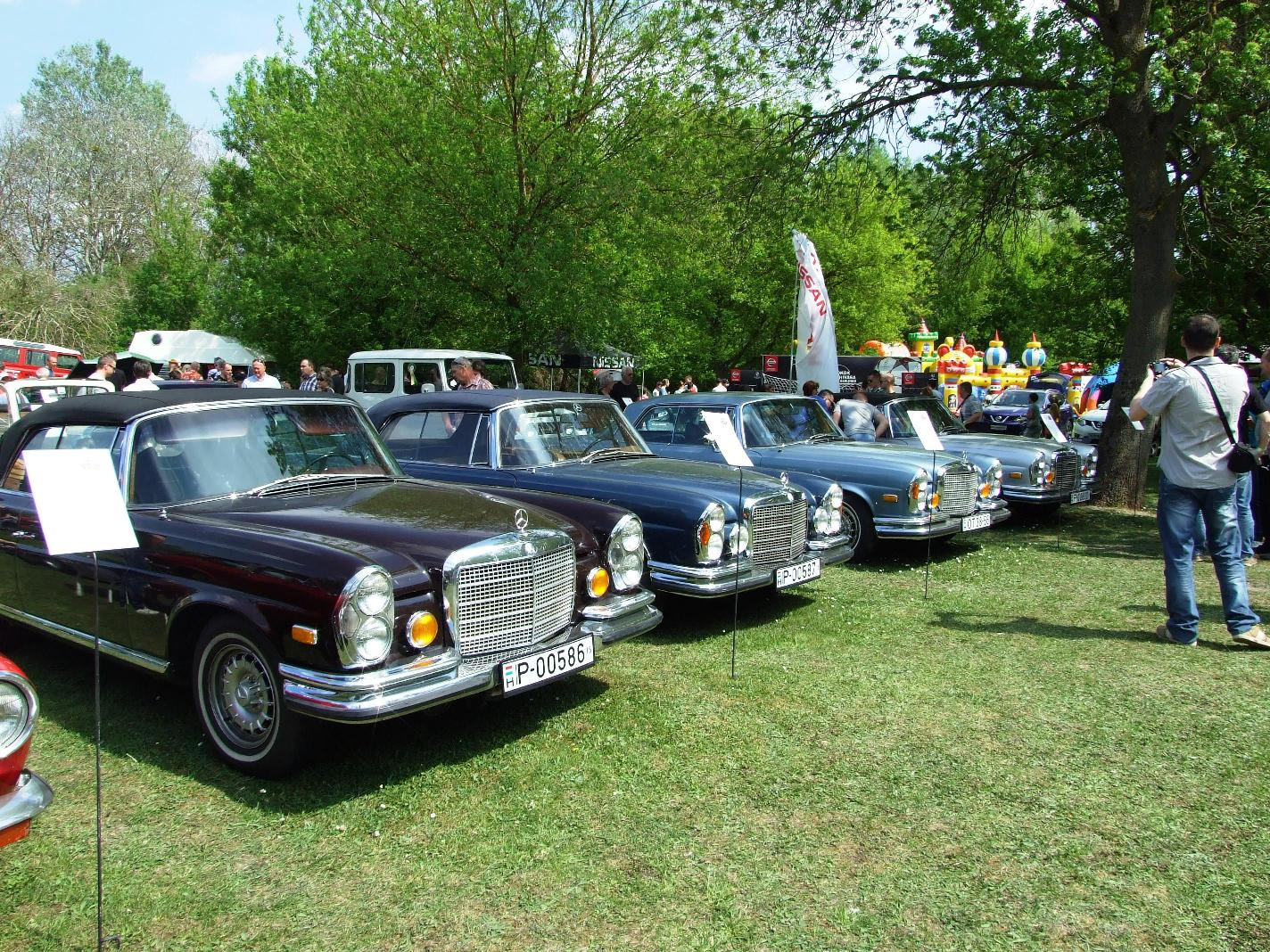 Mercedes 280SE 0a