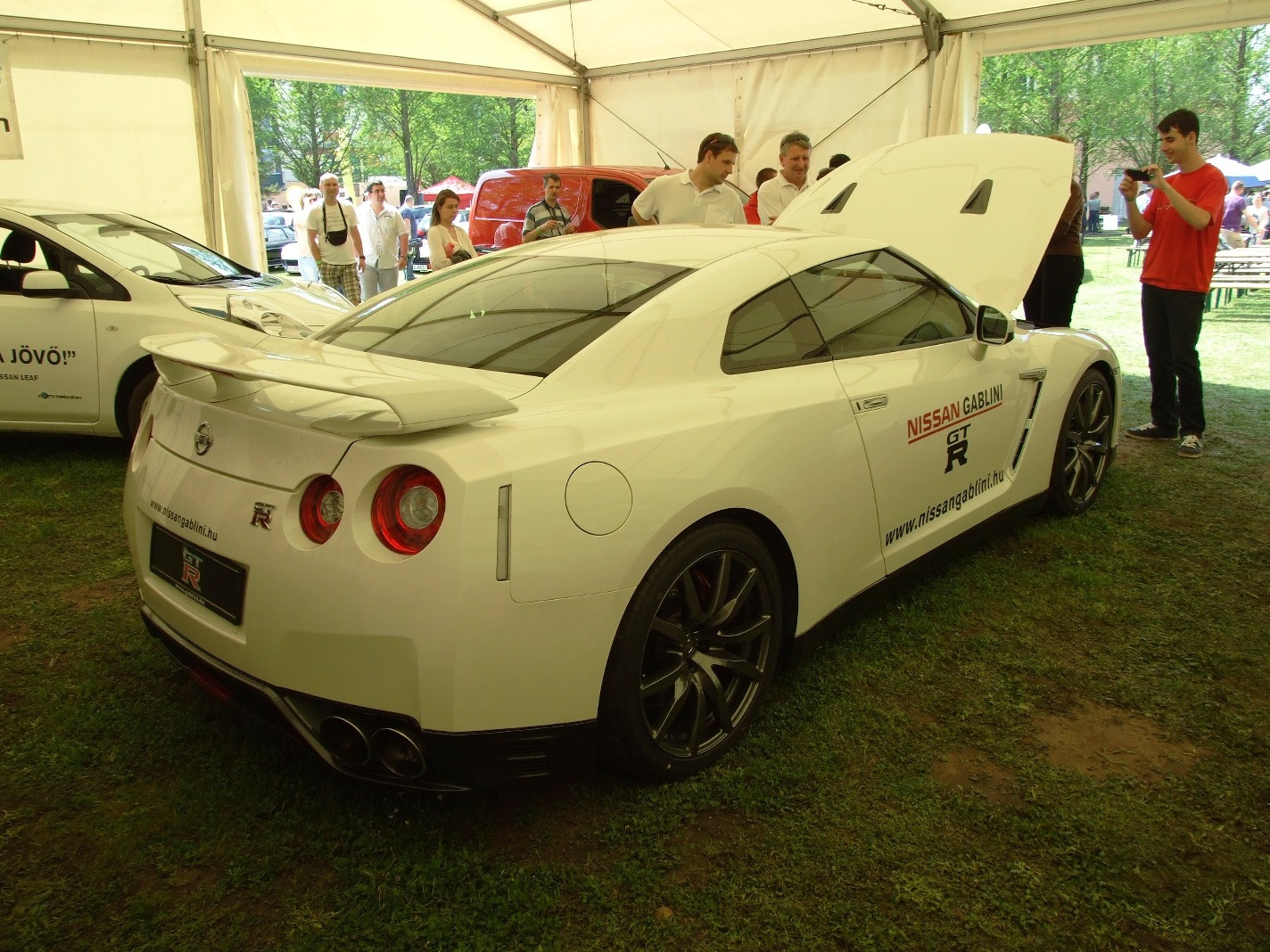 Nissan GT-R c