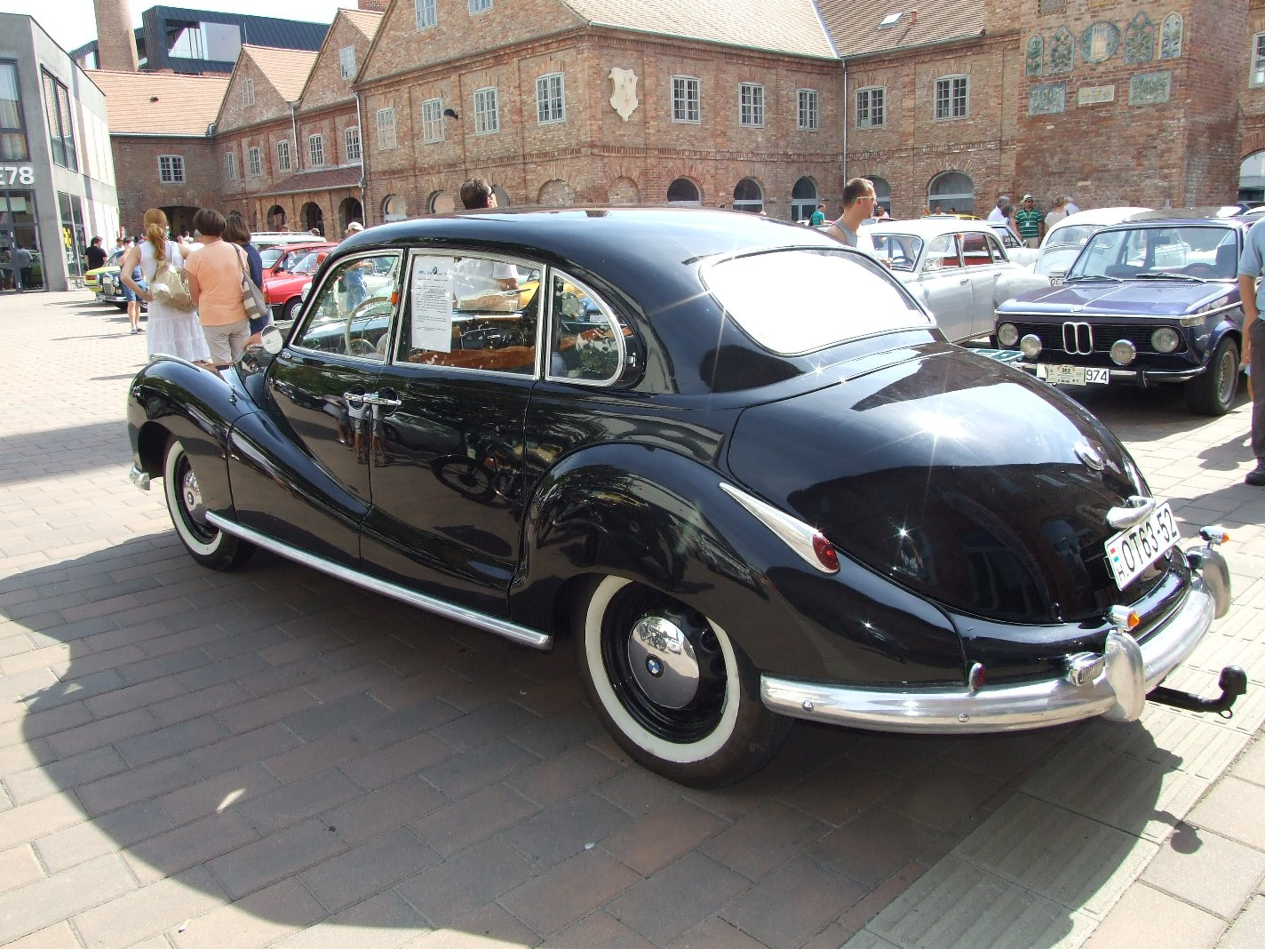 BMW 501B i