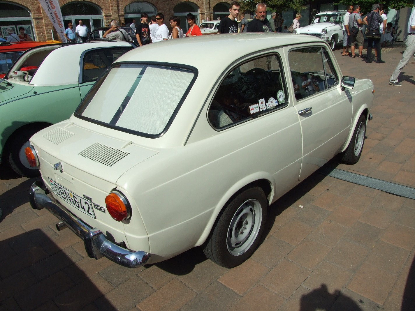 Fiat 850 2b