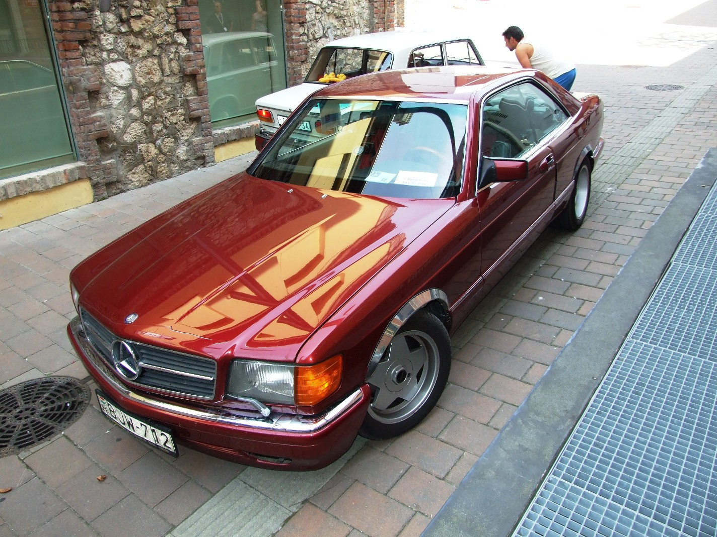 Mercedes 500SEC c