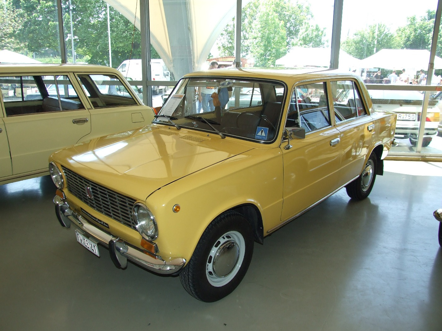 b Lada 2101 02a