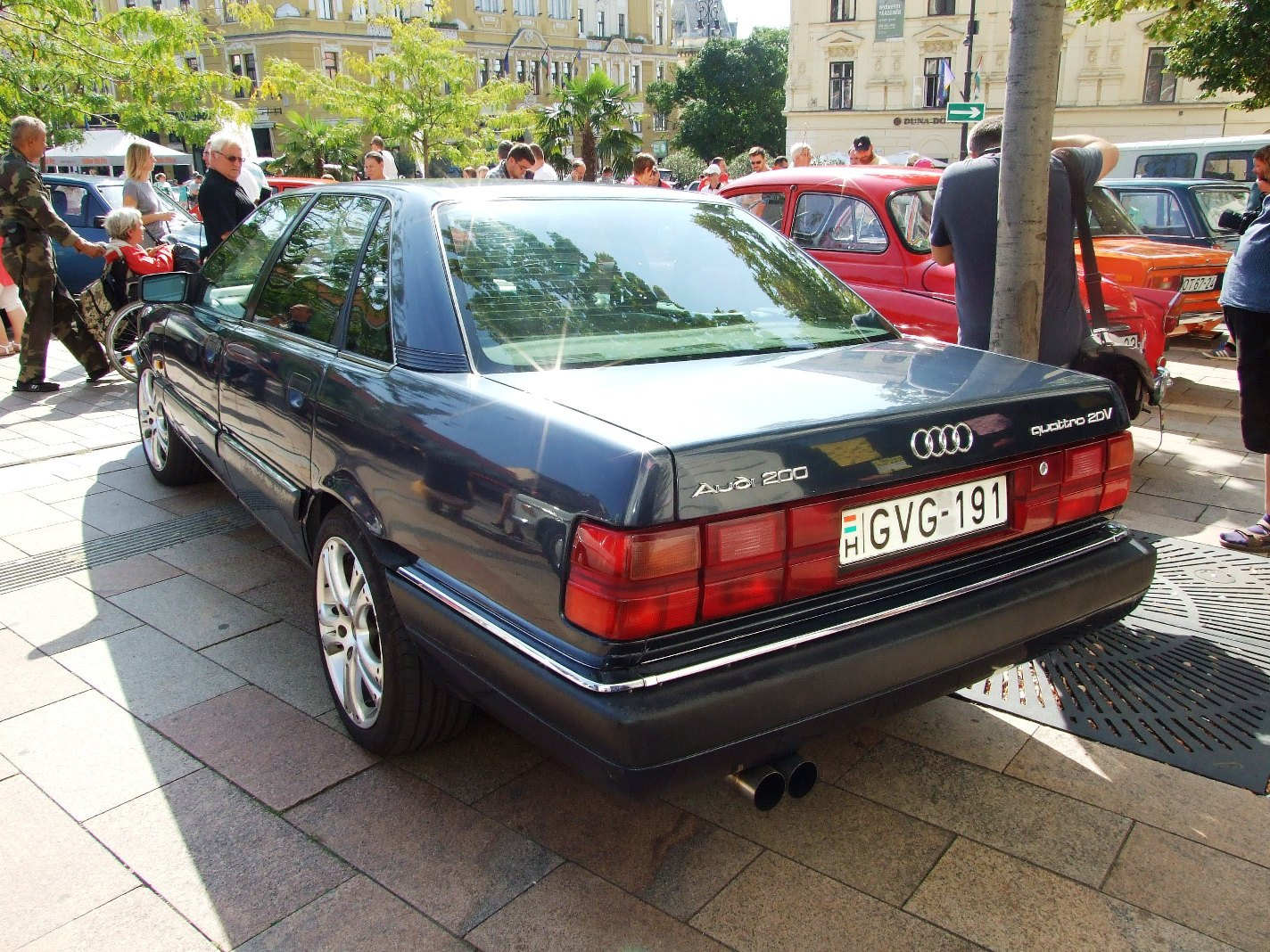 Audi 200 Q e