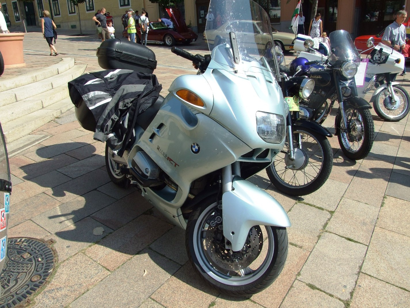 BMW R1100 a