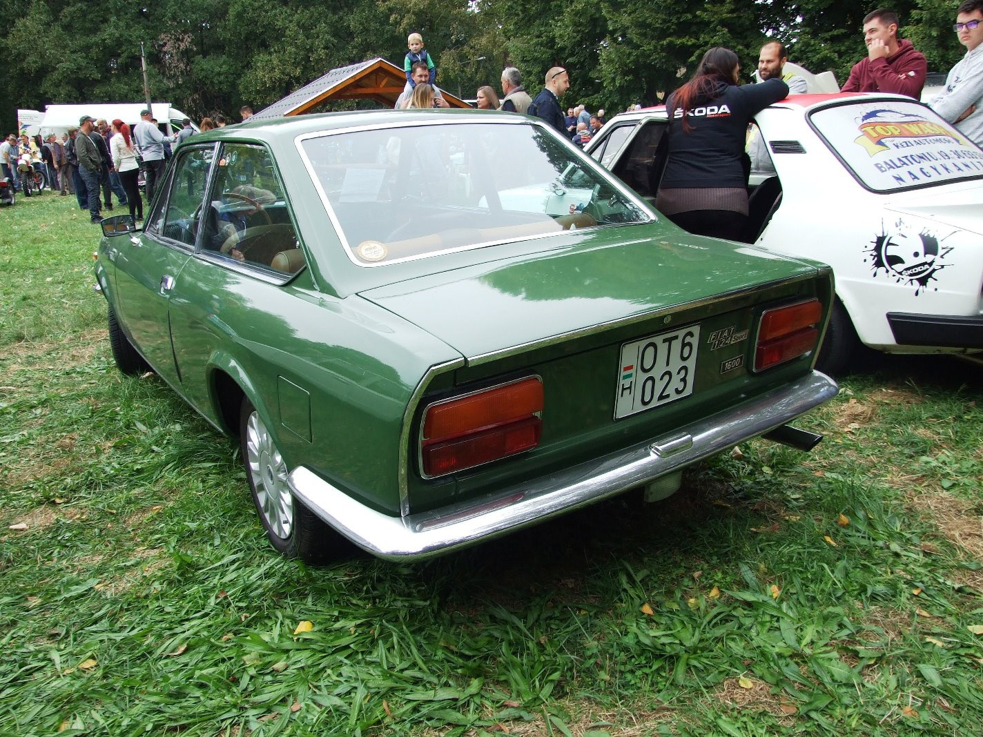 Fiat 124SC b