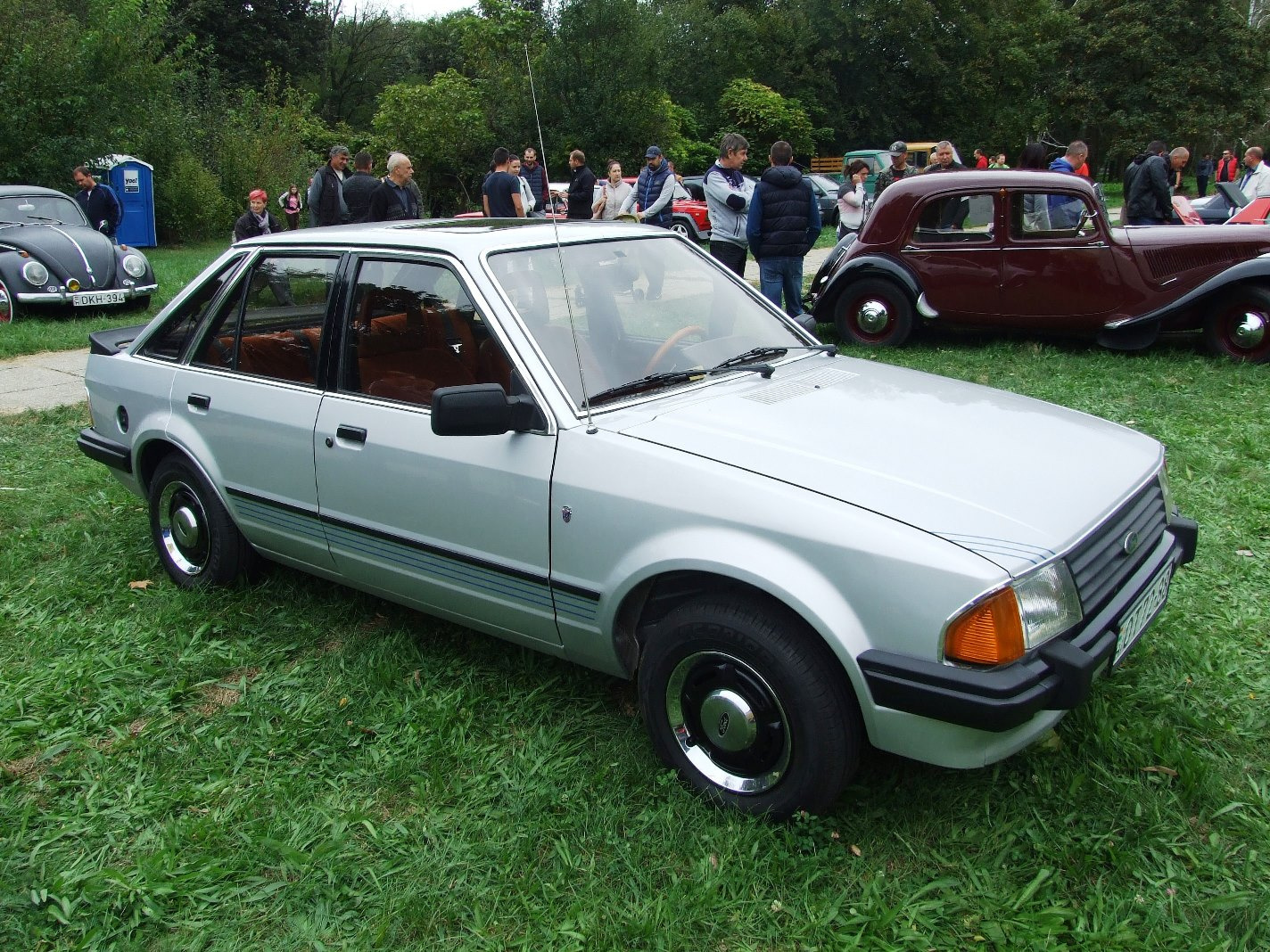 Ford Escort 1.6 Ghia f