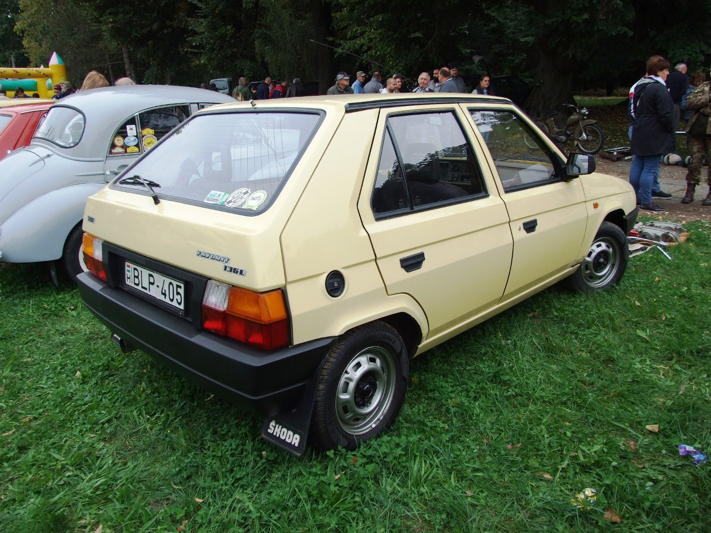 Skoda Favorit b