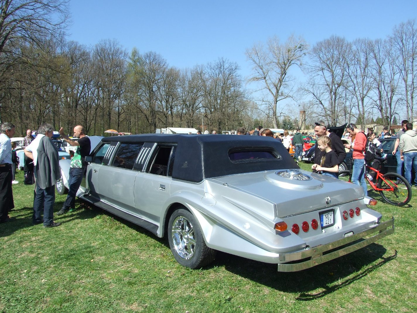 Lincoln Town Car h