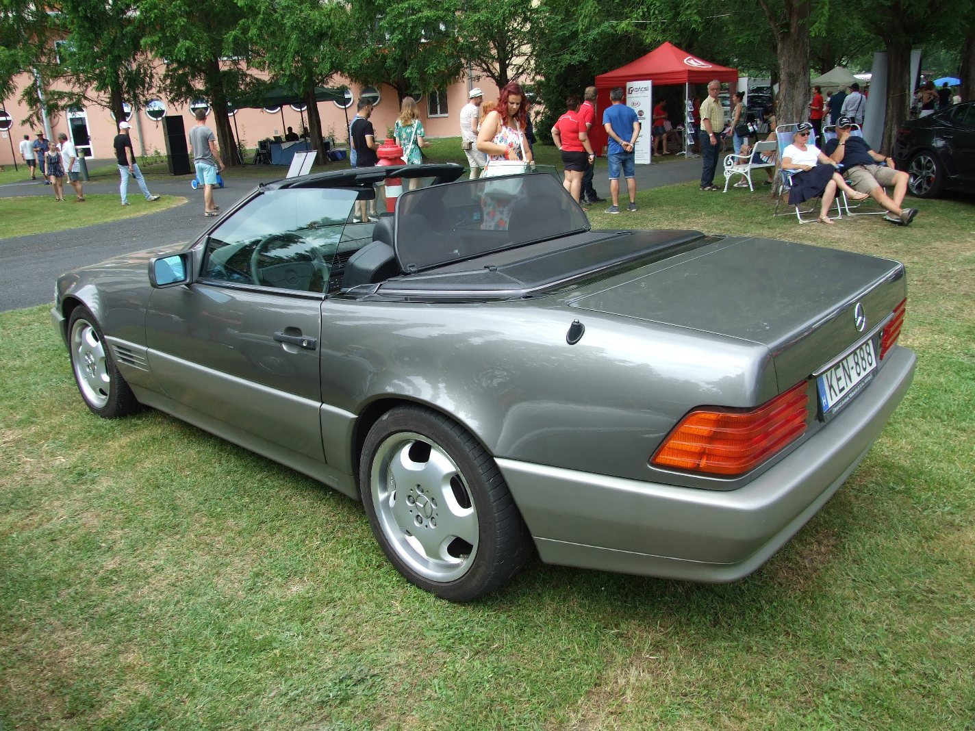 Mercedes 280SL b