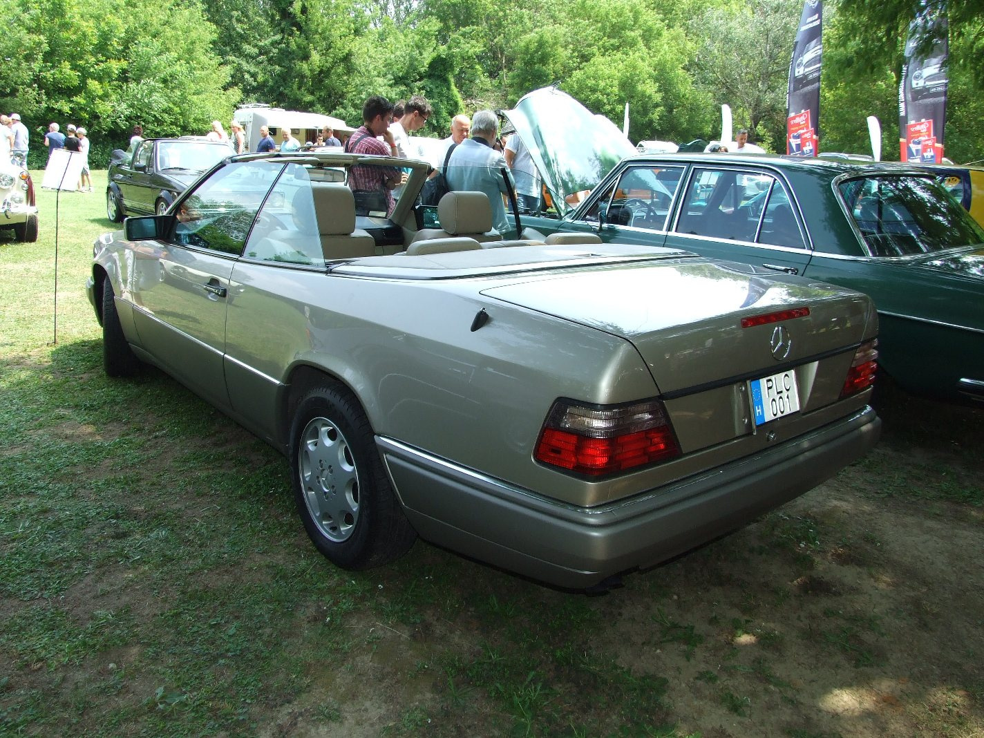 Mercedes W124 320C b