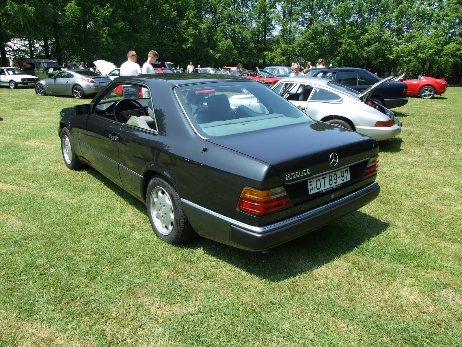 Mercedes C124 230CE b