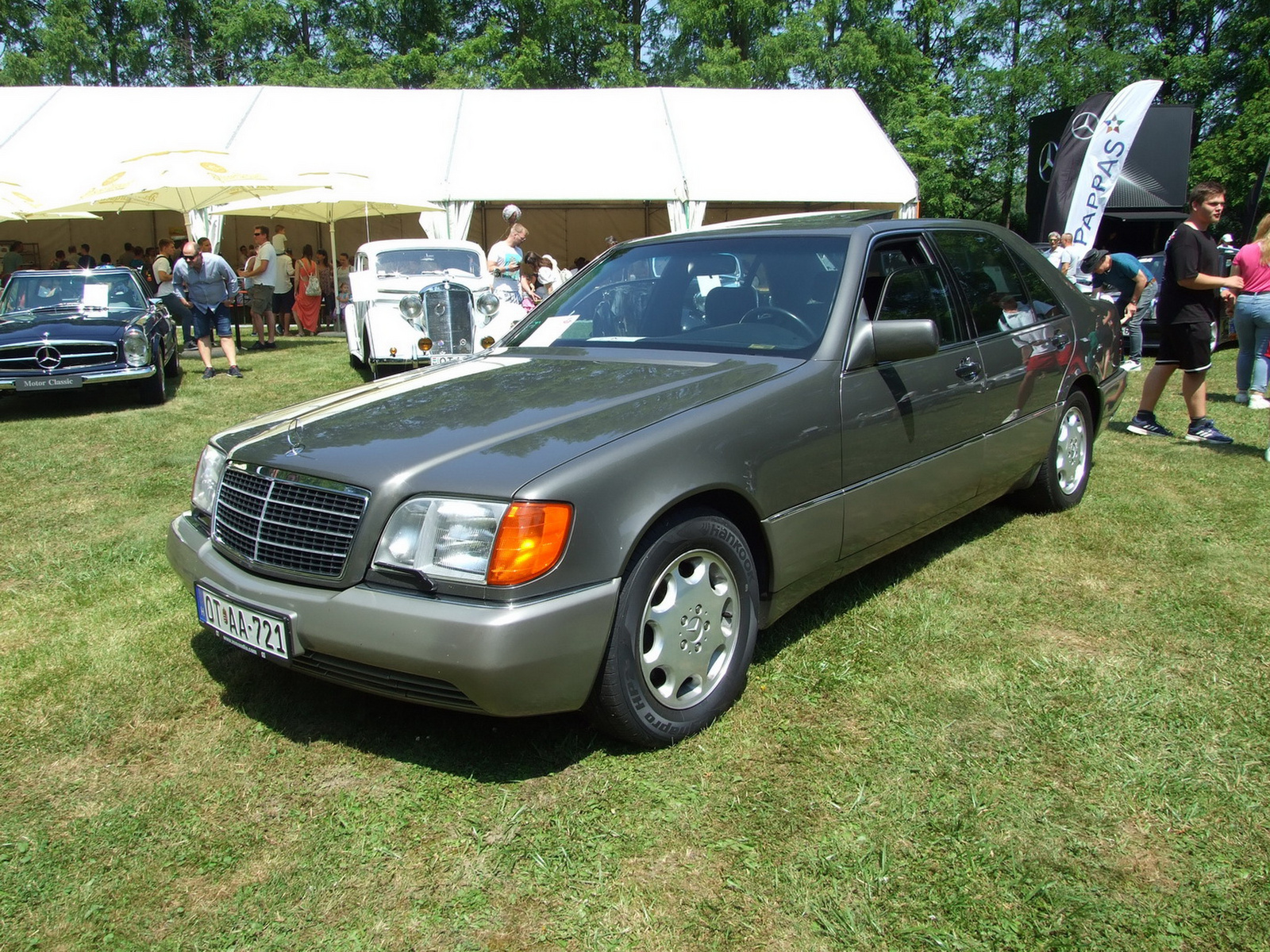 Mercedes W140 500SEL a