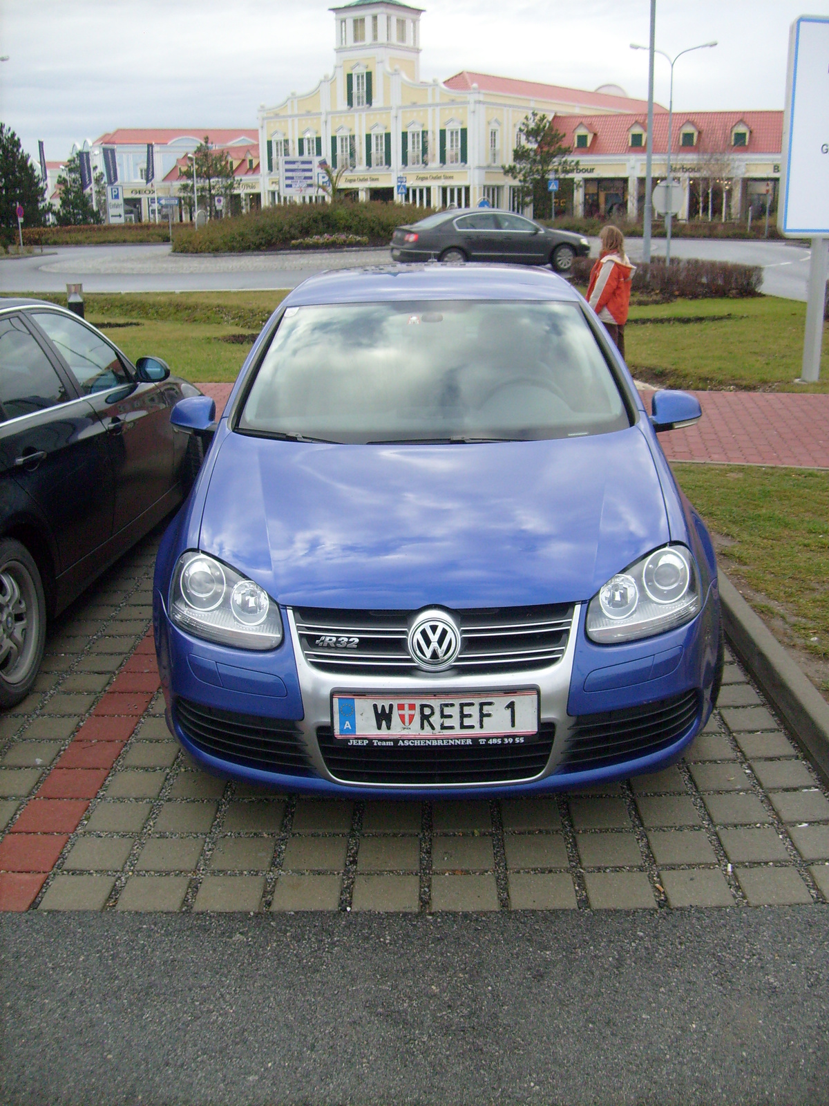 Volkswagen Golf R32