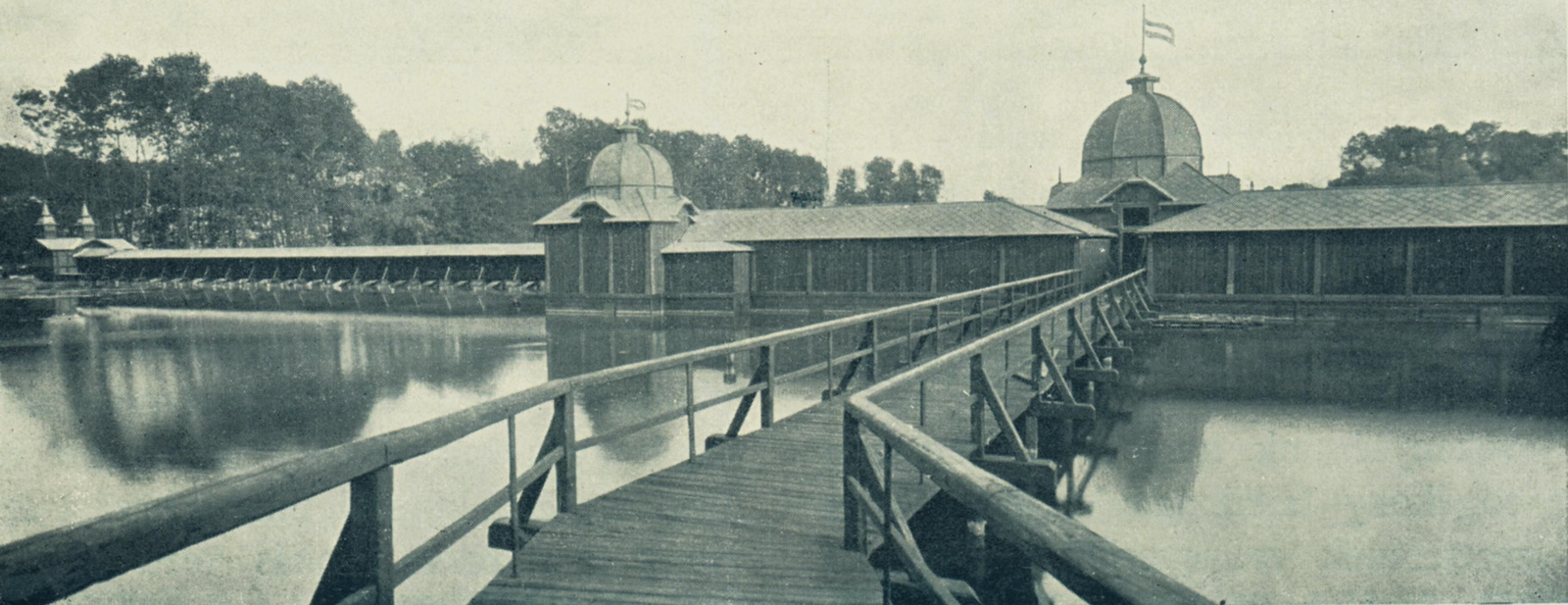 Anno: 1910 fürdőépület déli oldala