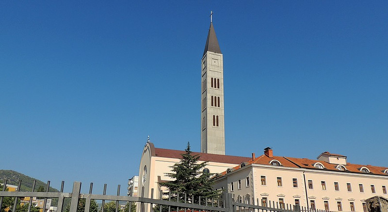 Mostar keresztény oldala...St. Ferenc templom.