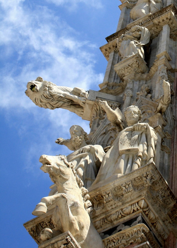 Siena székesegyház szobrok