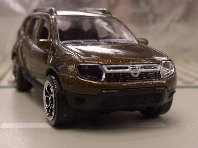 Dacia Duster Majorette (3)