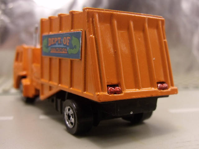 Trash Truck Hot Wheels (5)