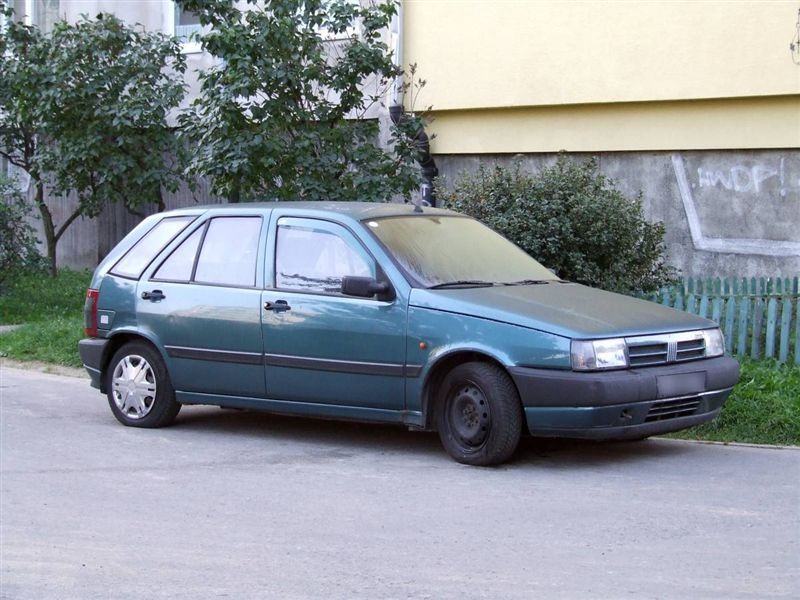 Fiat tipo kék