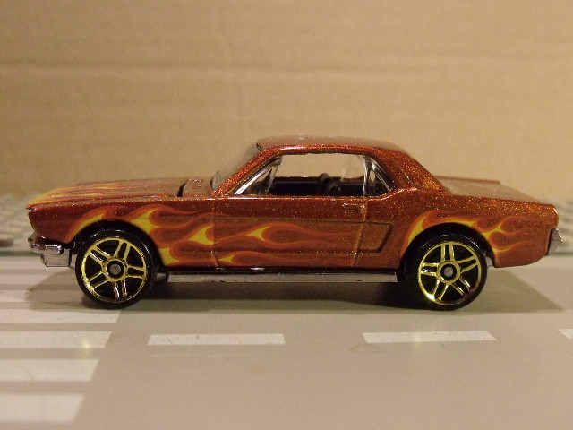 Ford Mustang HW barna (2)