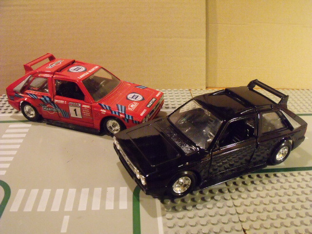 Lancia Delta S4 Bburago 1-24 (25)