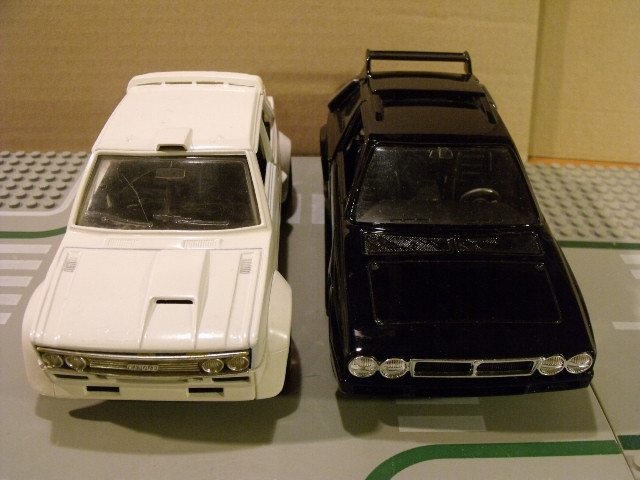 Lancia Delta S4 Bburago 1-24 (27)