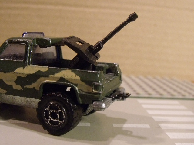 Majorette Chevy military blazer (8)