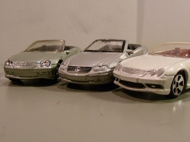 Mercedes 500SL Welly vs Matchbox (33)