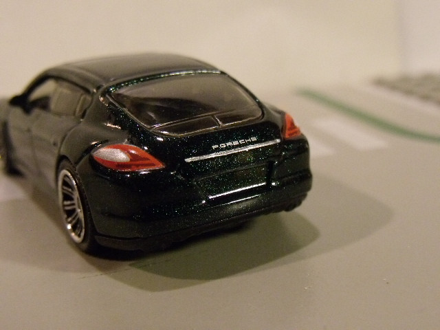 Porsche Panamera Matchbox (7)