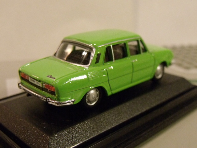 Skoda 110L Abrex 1-72 Green (3)