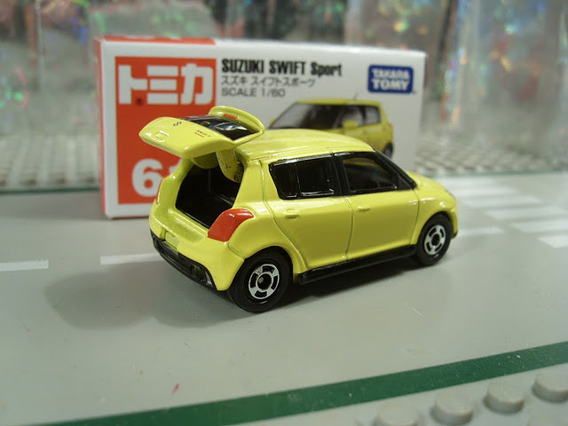 Suzuki Swift 2008 Tomica sárga (2)