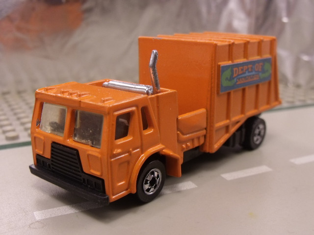 Trash Truck Hot Wheels