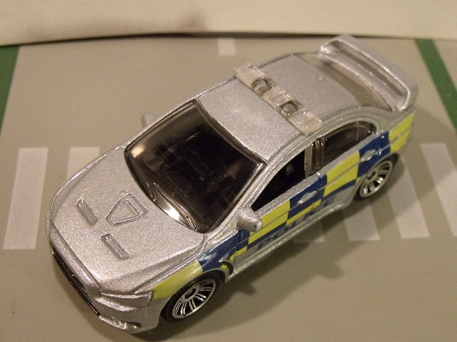 Mitsubishi Lancer EVO X Police Matchbox (5)