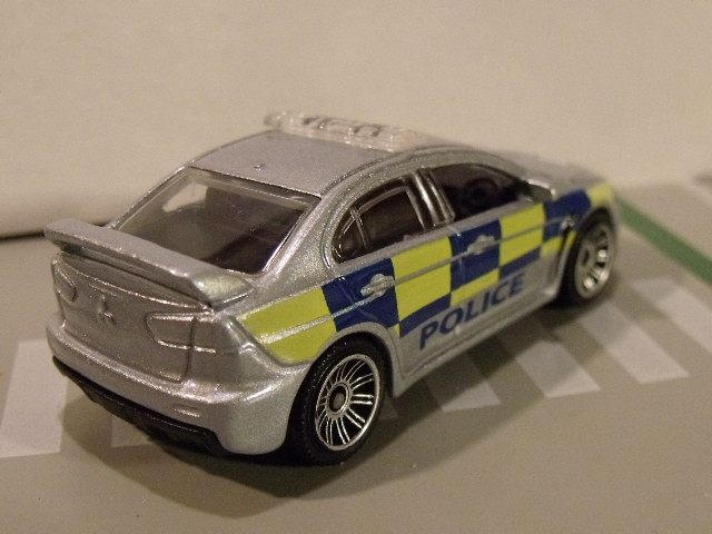 Mitsubishi Lancer EVO X Police Matchbox (3)