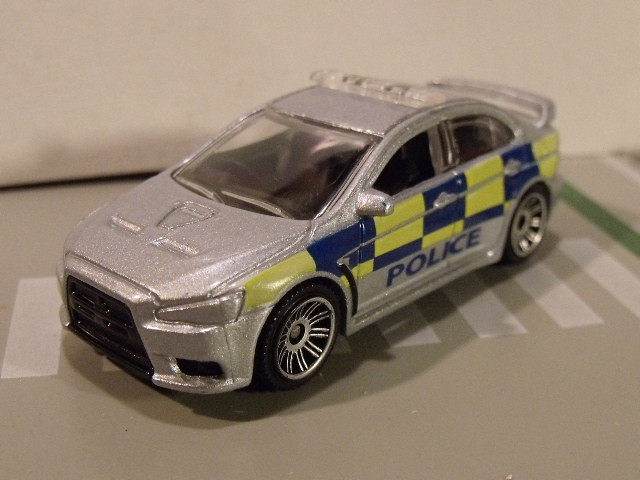 Mitsubishi Lancer EVO X Police Matchbox (2)