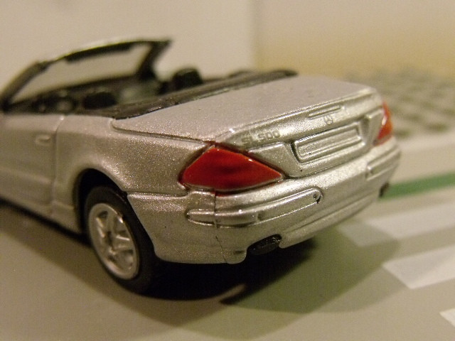 Mercedes 500SL Welly vs Matchbox (21)