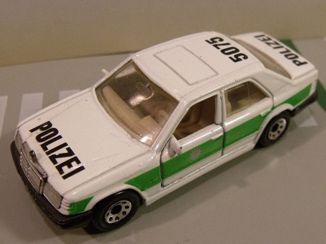 Mercedes 300E Polizei MB (4)