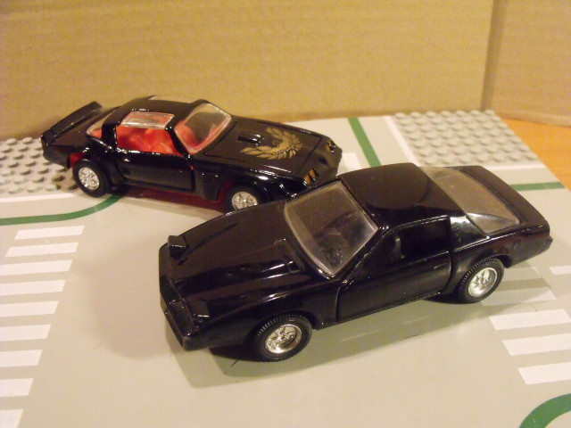 Yatming Pontiac Firebird KITT (14)