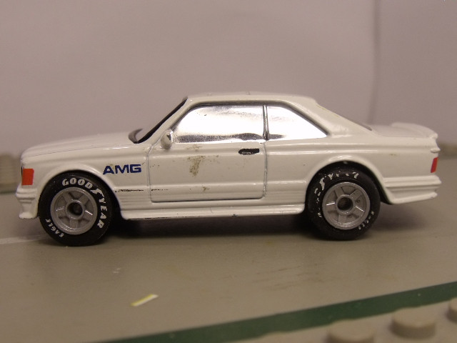 Matchbox World Class Mercedes 500 SEC (2)