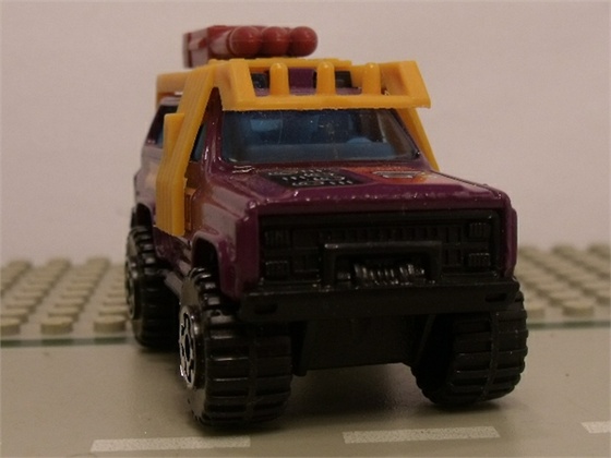 Matchbox 4x4 Chevy Blazer RoadBlasters (3)