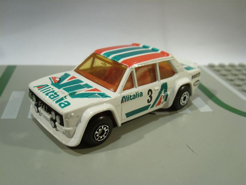 Fiat 131 Abarth MB Alitalia (1)