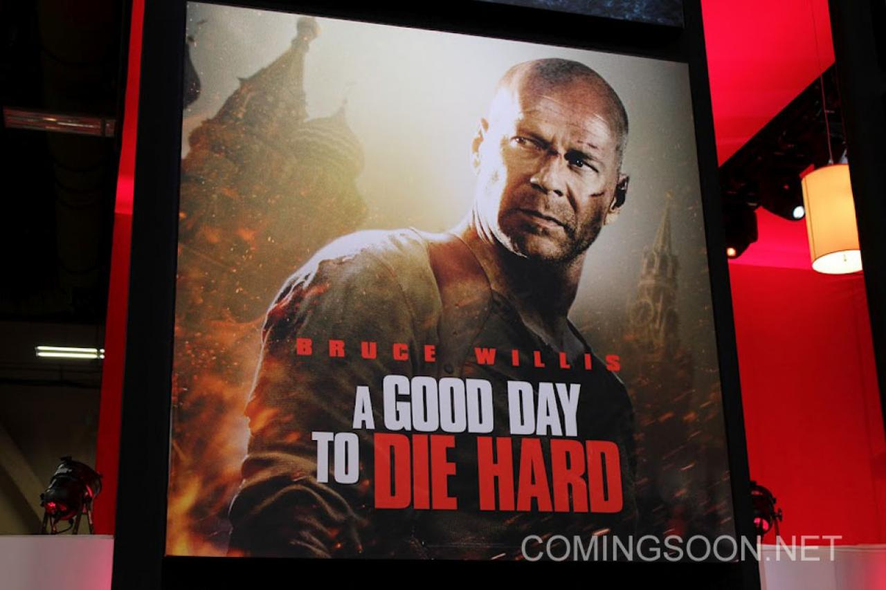 die-hard-5-poster-banner-licensing-expo