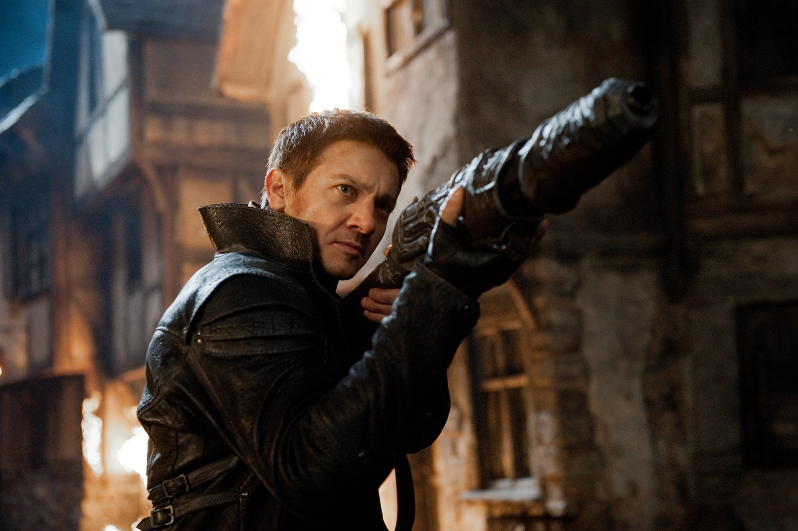 HANSEL & GRETEL: WITCH HUNTERS