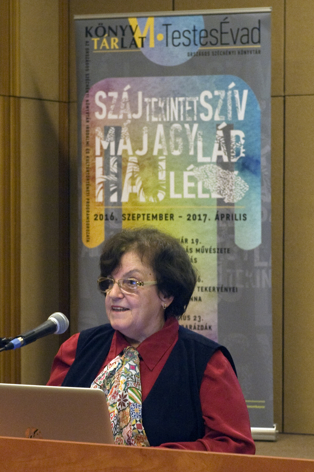 Tátrai Zsuzsanna