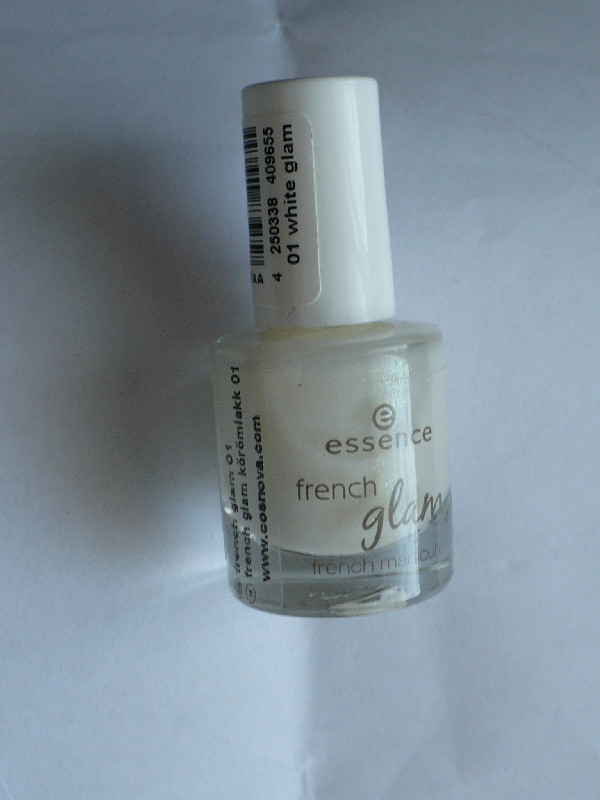 Körömlakk Essence L French Glam 01 white glam P1090322